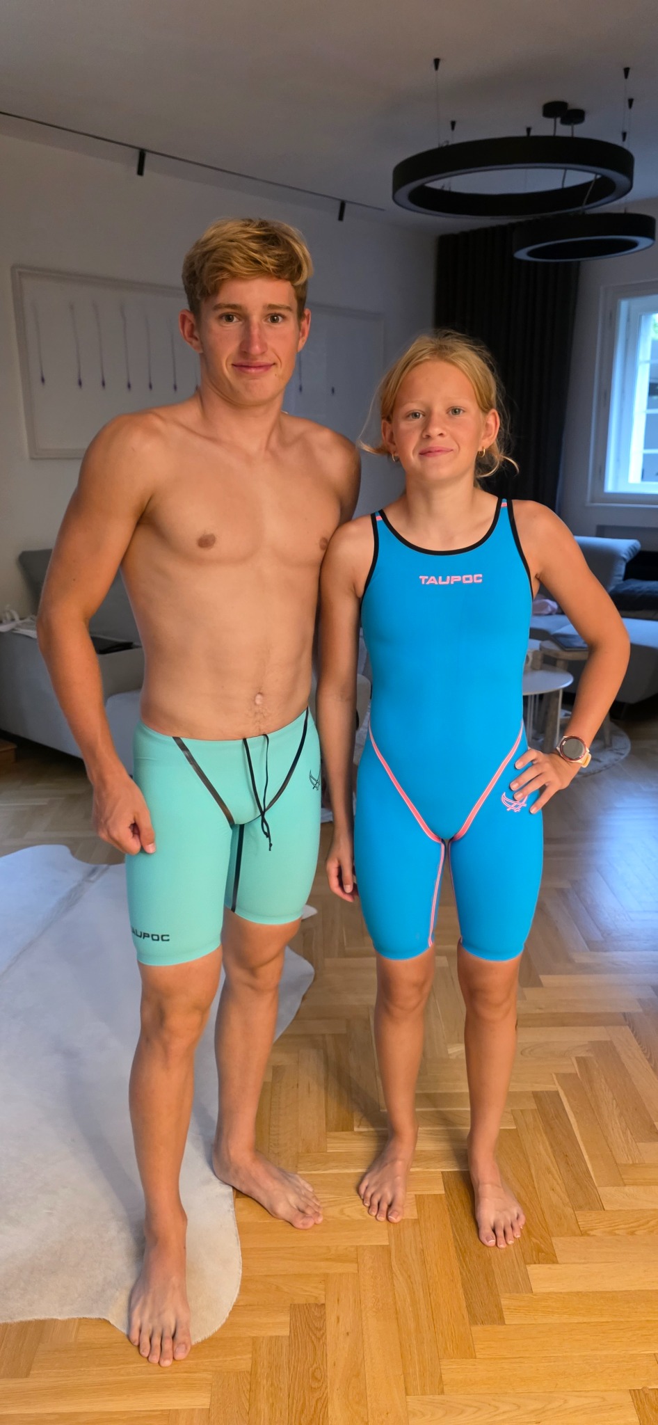 Sportovci Road2Kona v plavkách TAUPOC